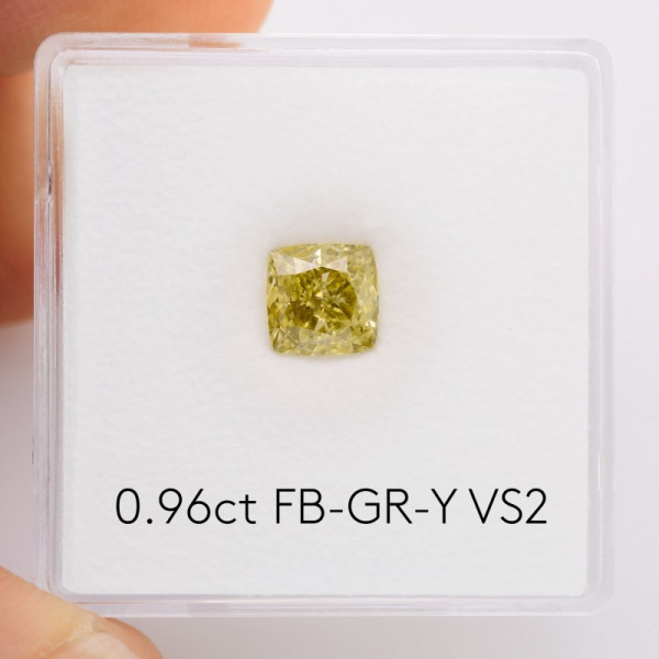 0.96 карат, фантазийный коричневато-зеленовато-желтый бриллиант, форма кушон, VS2 чистота, GIA