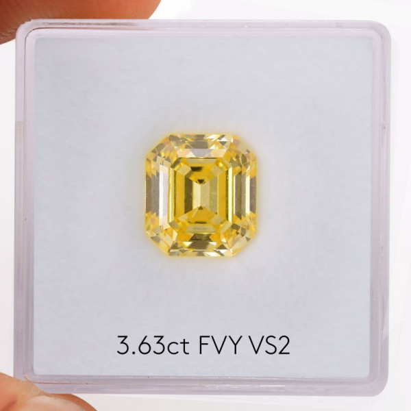 3.63 карат, фантазийный ярко-желтый бриллиант, форма изумруд, VS2 чистота, GIA