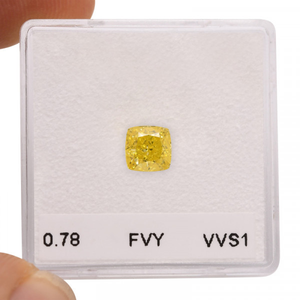 0.78 карат, фантазийный яркий желтый бриллиант, форма кушон, VVS1 чистота, GIA 